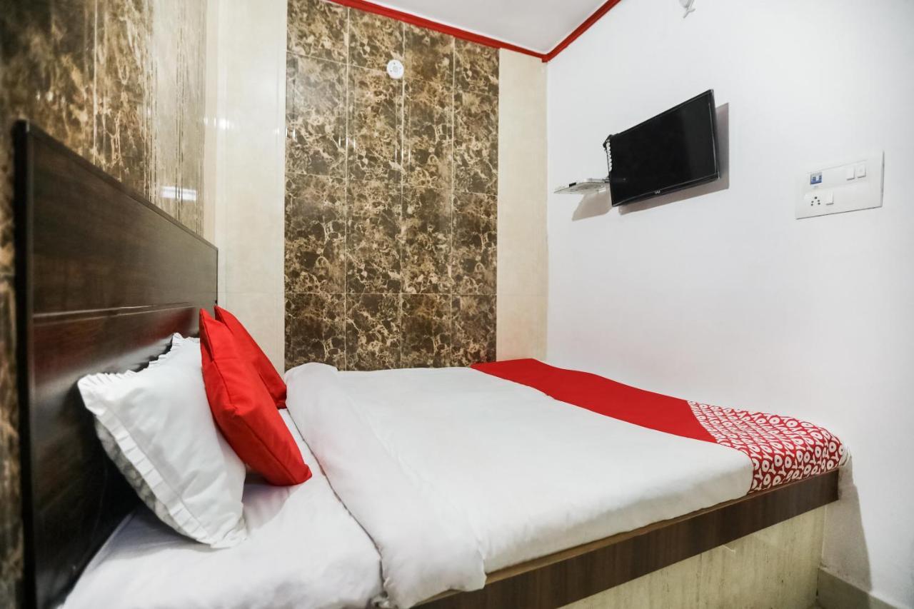 Oyo 69534 Hotel Nanda Tower Hanumāngarh Kültér fotó