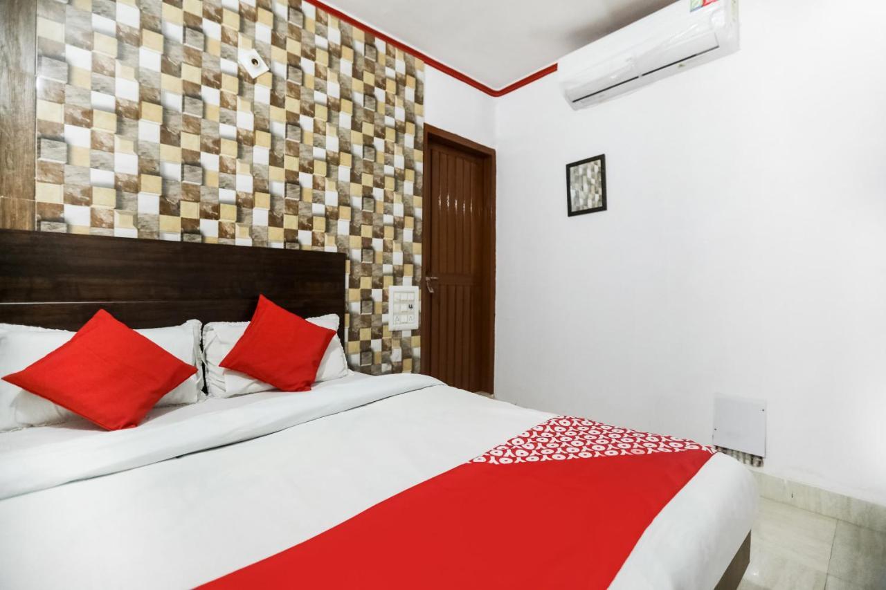Oyo 69534 Hotel Nanda Tower Hanumāngarh Kültér fotó
