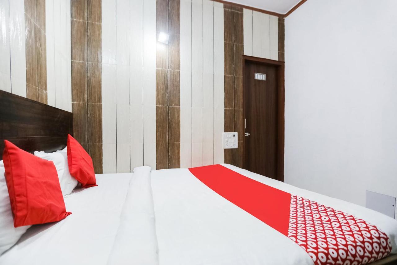 Oyo 69534 Hotel Nanda Tower Hanumāngarh Kültér fotó