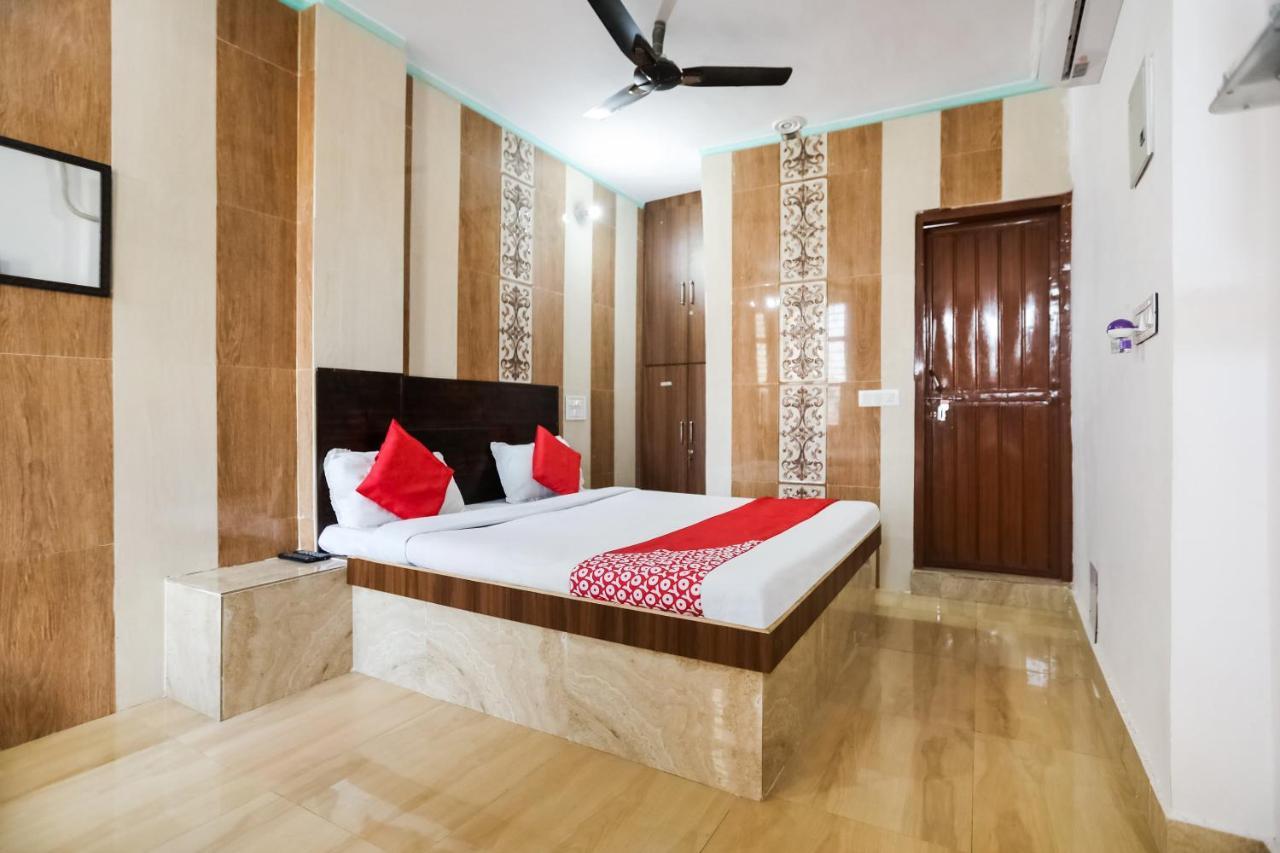 Oyo 69534 Hotel Nanda Tower Hanumāngarh Kültér fotó