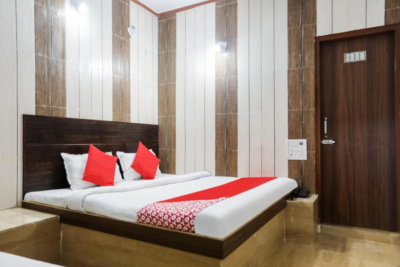 Oyo 69534 Hotel Nanda Tower Hanumāngarh Kültér fotó