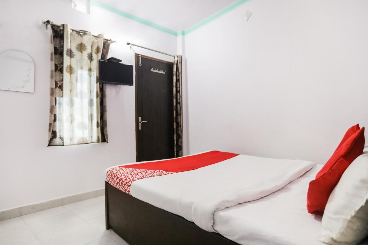 Oyo 69534 Hotel Nanda Tower Hanumāngarh Kültér fotó