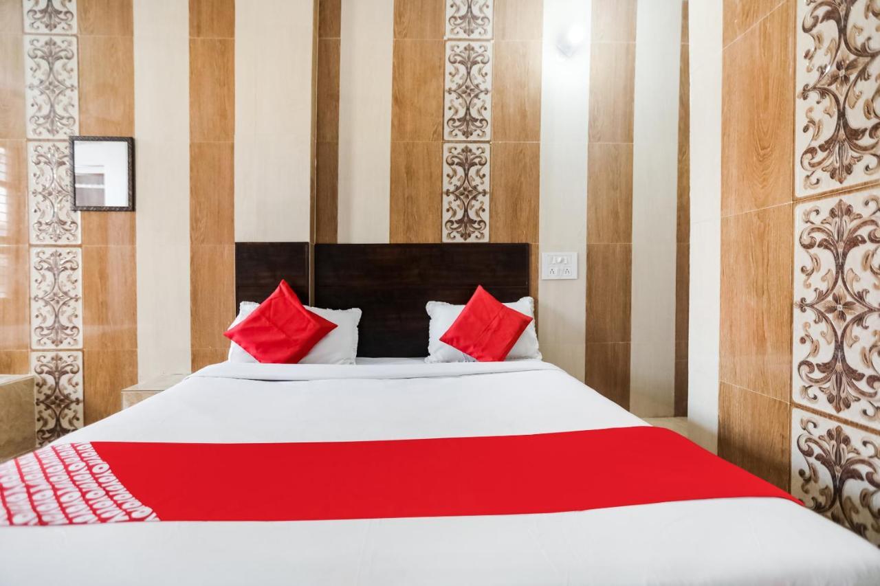 Oyo 69534 Hotel Nanda Tower Hanumāngarh Kültér fotó