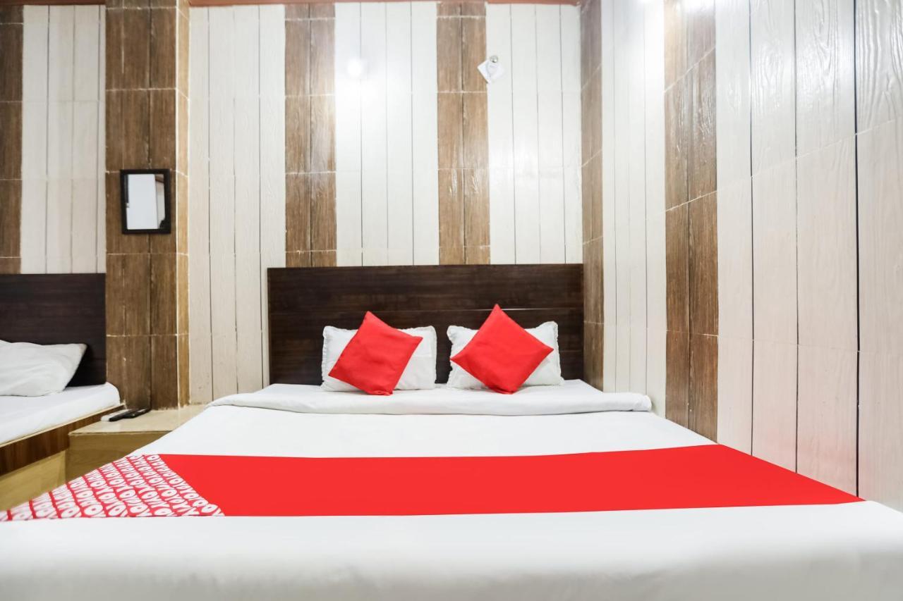 Oyo 69534 Hotel Nanda Tower Hanumāngarh Kültér fotó
